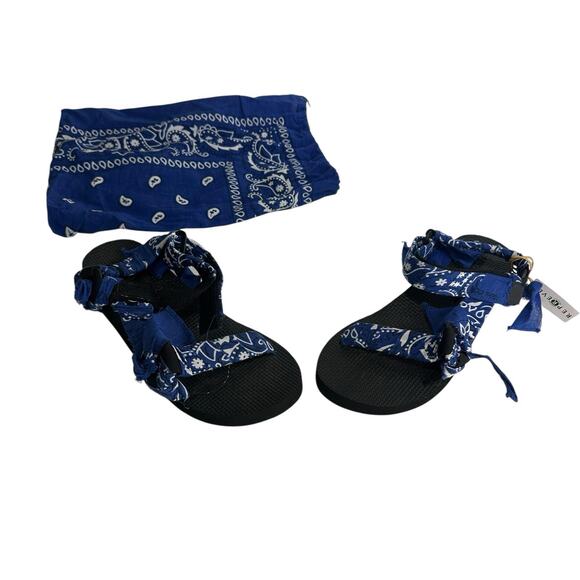 Arizona Love Trekky blue bandana Sandals Women's Size 37 - Picture 1 of 11
